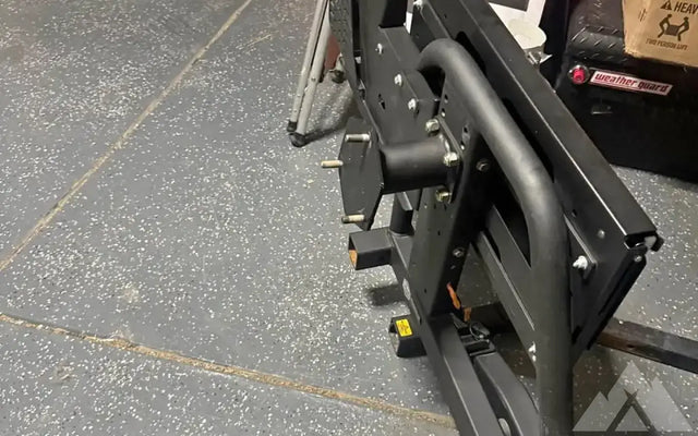 Rig’d ultra swing tire carrier with accessories — photo 2