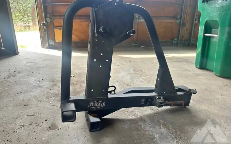 RIG'd Ultraswing hitch spare tire carrier — used tire carriers & swing outs for sale — photo 1