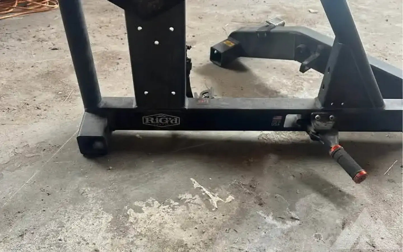RIG'd Ultraswing hitch spare tire carrier — used tire carriers & swing outs for sale (photo 4) — photo 4