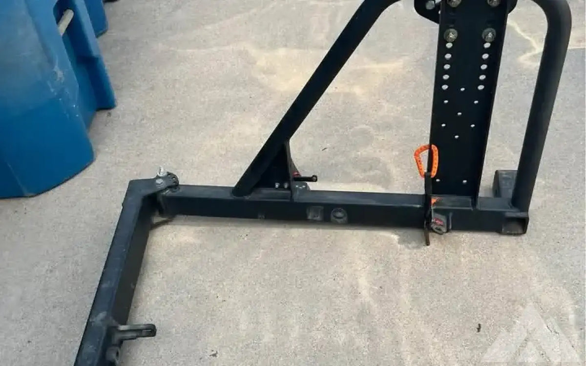 RiG’d Ultraswing hitch tire carrier — used tire carriers & swing outs for sale (photo 2) — photo 2