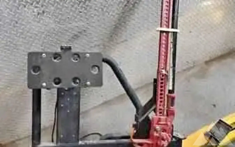 Rig'd UltraSwing hitch tire carrier — used tire carriers & swing outs for sale (photo 2) — photo 2