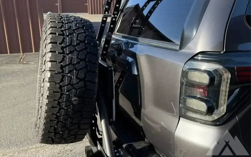 RiG’d Ultraswing Tire Hitch Mount for 4Runner — used tire carriers & swing outs for sale (photo 5) — photo 5