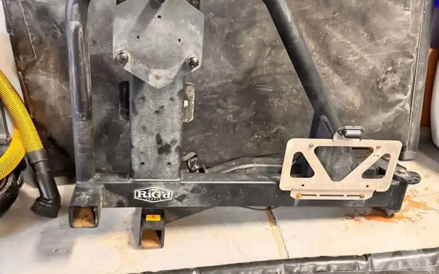 Rigd swing out tire carrier — photo 3