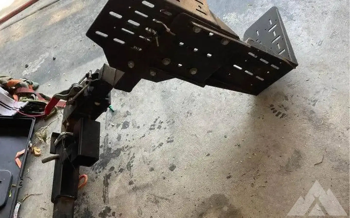 Rigid armor tire carrier trade — used tire carriers & swing outs for sale (photo 3) — photo 3