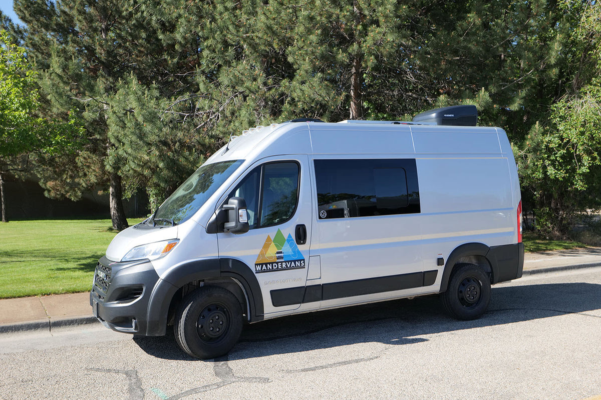 Dodge Promaster with all the Amenties, including Fridge, AC & Heater — photo 4