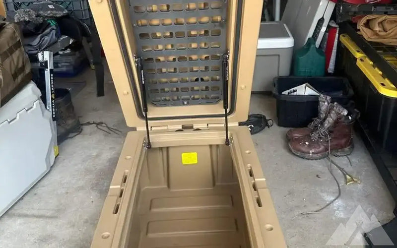 Roam+105L+Rugged+Case — used cases & cargo boxes for sale (photo 3) — photo 3