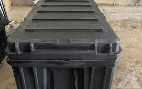 Roam Adventure CO. 160L Rugged Case — used cases & cargo boxes for sale (photo 3)