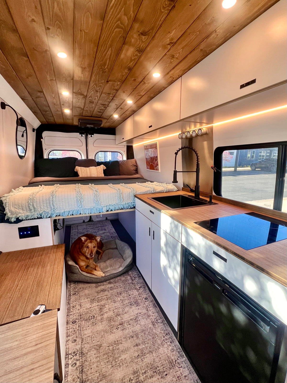 Chappie – GeoTrek Off-Grid Campervan | AC | Outdoor Shower | Toilet
