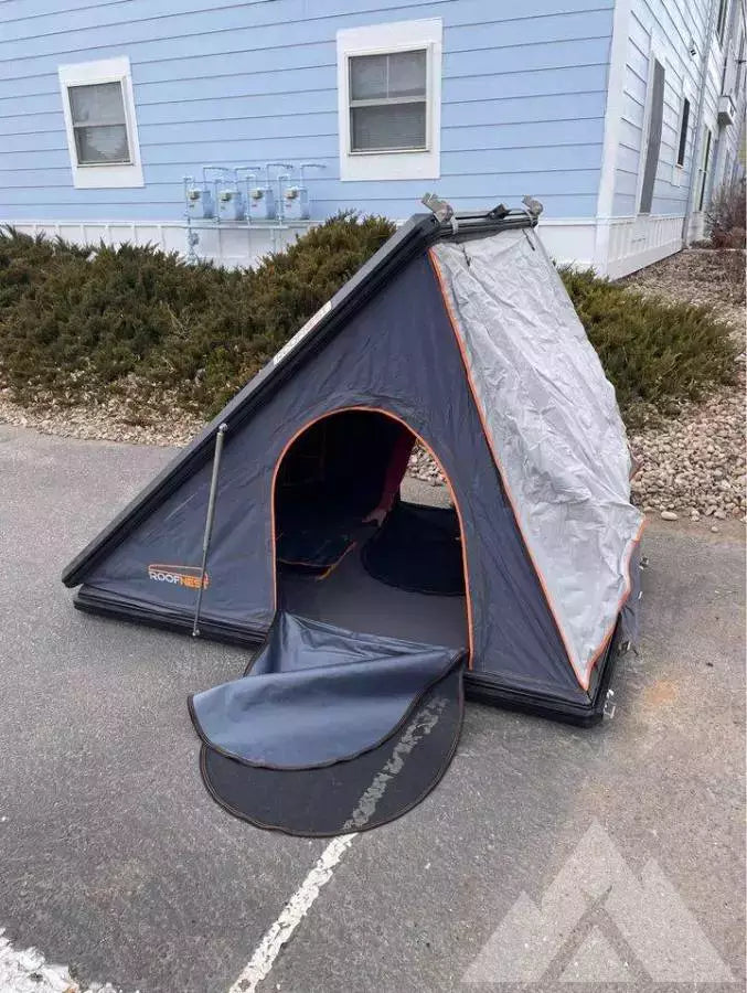roof nest falcon 1 roof top tent — used rooftop tents for sale (photo 2) — photo 2