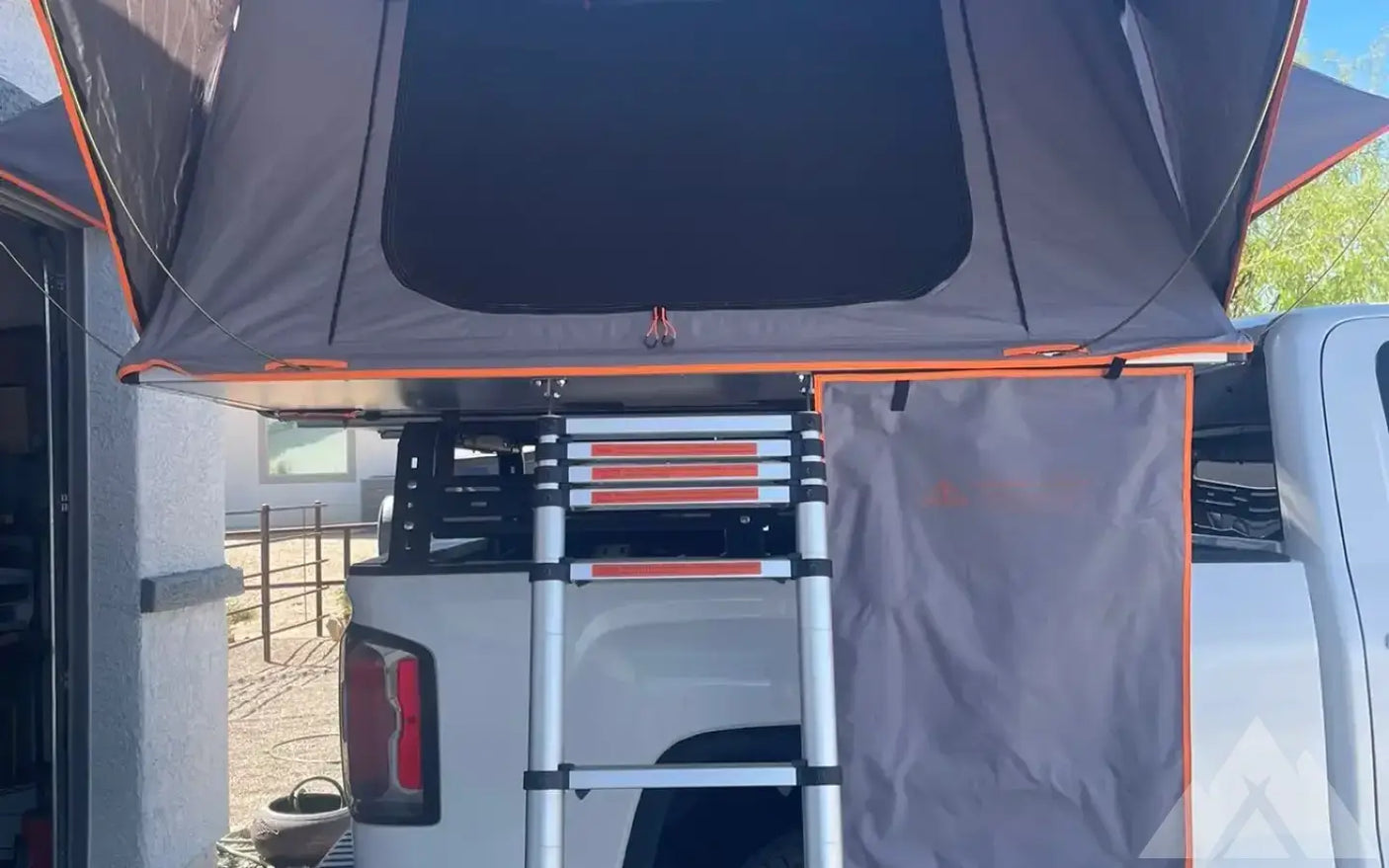 Roofnest Condor XL and RCI Rack — used rooftop tents for sale