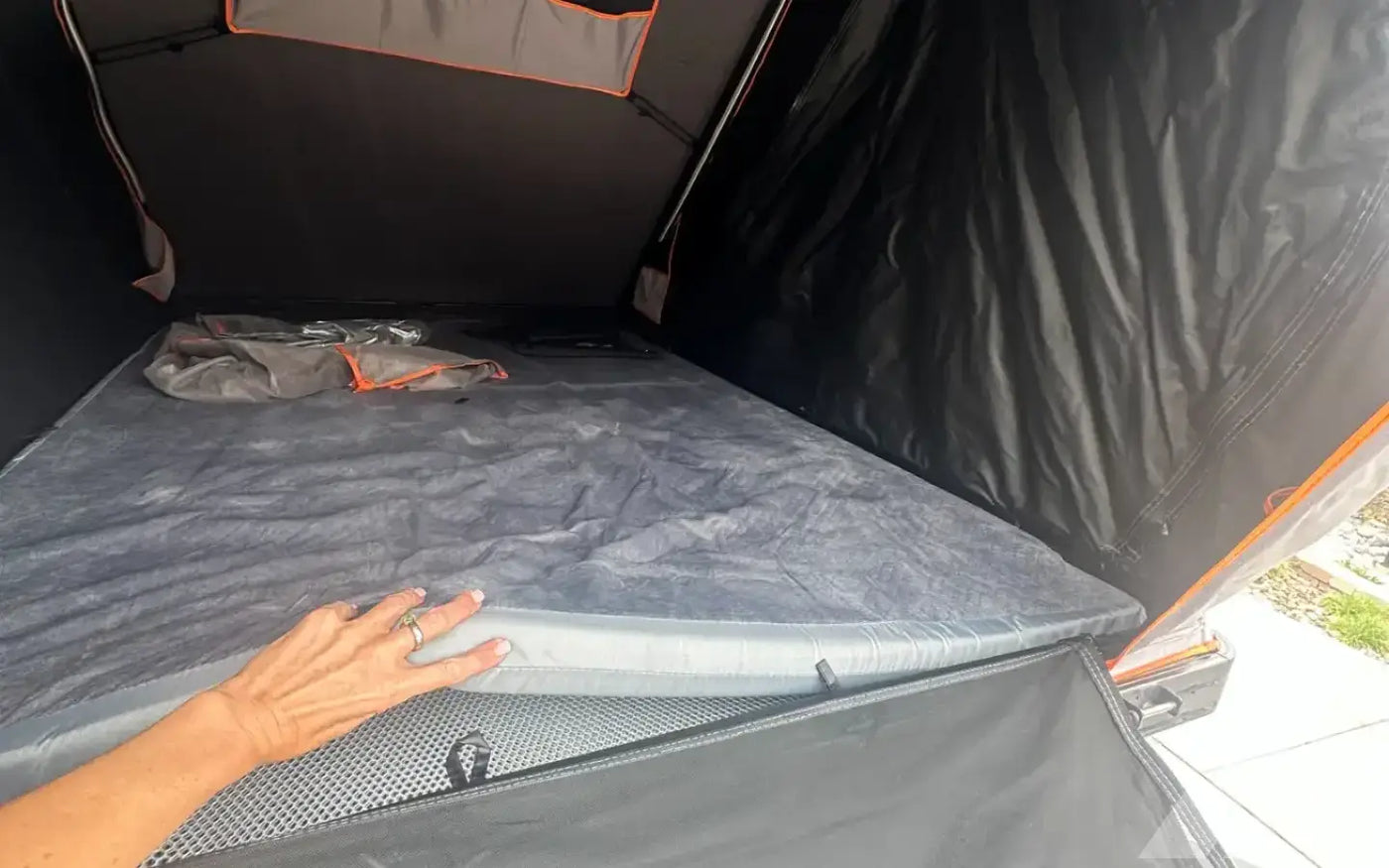 Roofnest Condor [XL] Hardshell Rooftop Tent — used rooftop tents for sale (photo 5) — photo 5