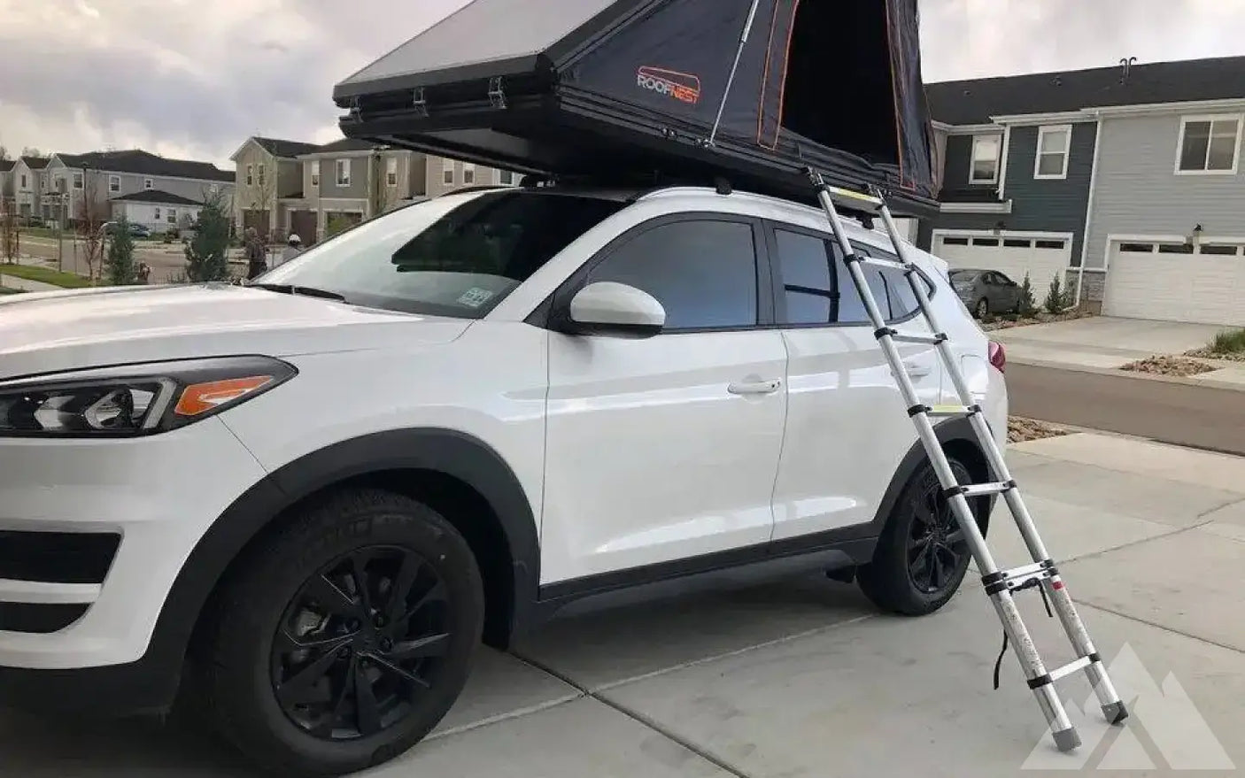 Roofnest Falcon (regular) — used rooftop tents for sale (photo 3)