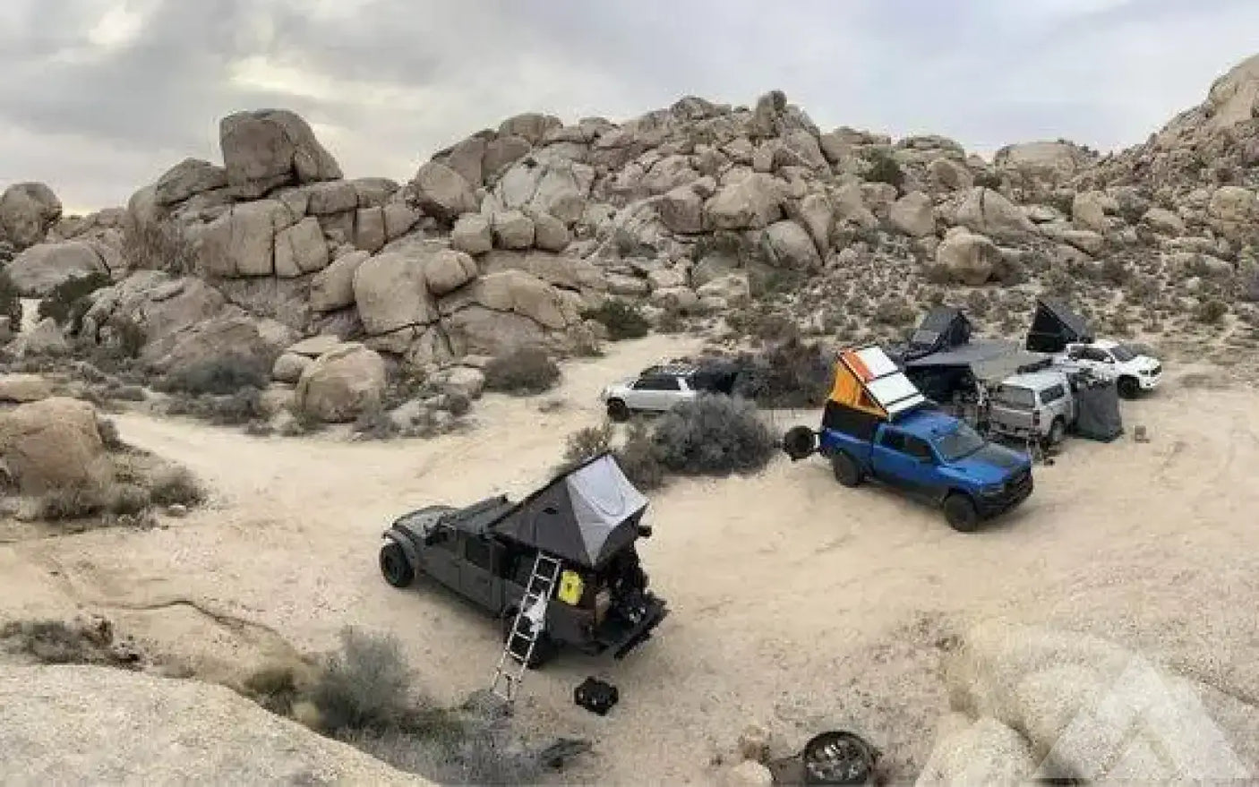 Roofnest Falcon RTT — used rooftop tents for sale (photo 2)