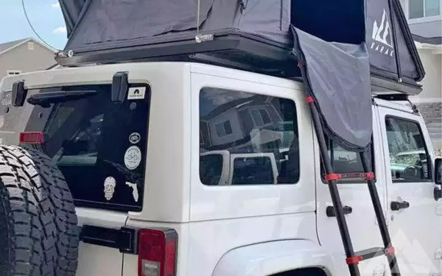Rooftop Tent 2 Minute Quick Setup Hard Shell — used rooftop tents for sale (photo 4)