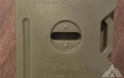 RotoPax 2 gallon water can