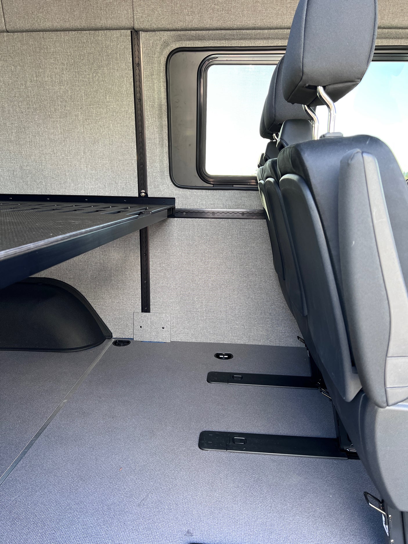 Mercedes-Benz High Roof Sprinter Van 2500 4x4 - "Knik"