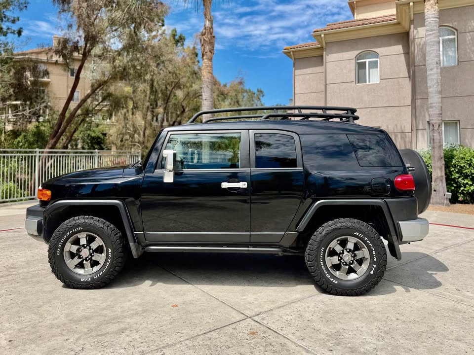 2007 Toyota FJ Cruiser · 4x4 TRD Special Edition in San Diego, CA (photo 9) — photo 9
