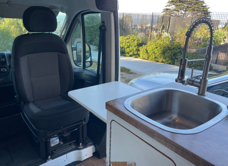  kitchenette with sink — photo 8
