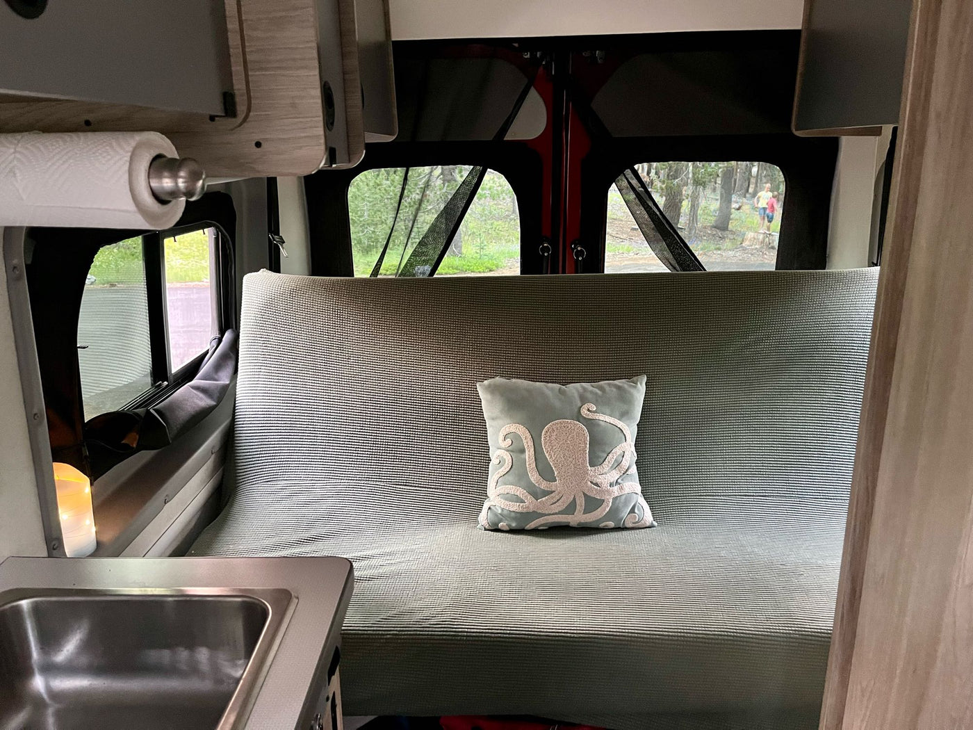  striped seating/bed — photo 7