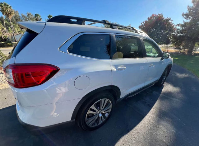 2019 Subaru Ascent Unlimited Touring AWD — photo 3