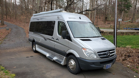 Adventure Van - Pleasure Way Plateau Ts overland rental