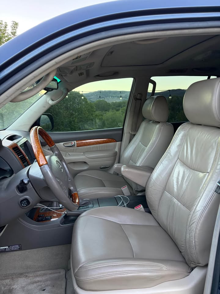 2004 Lexus GX · GX 470 Sport Utility 4D in Pleasant Grove, UT (photo 7) — photo 7