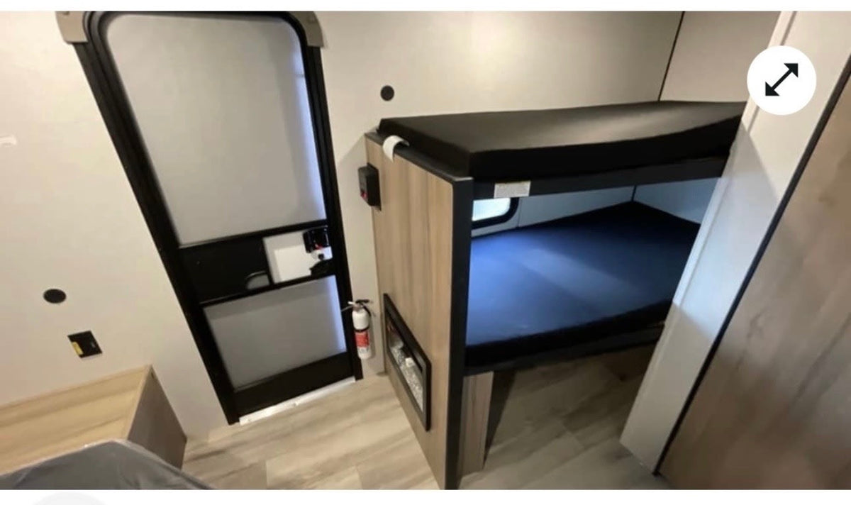 Great Little Camper — photo 8