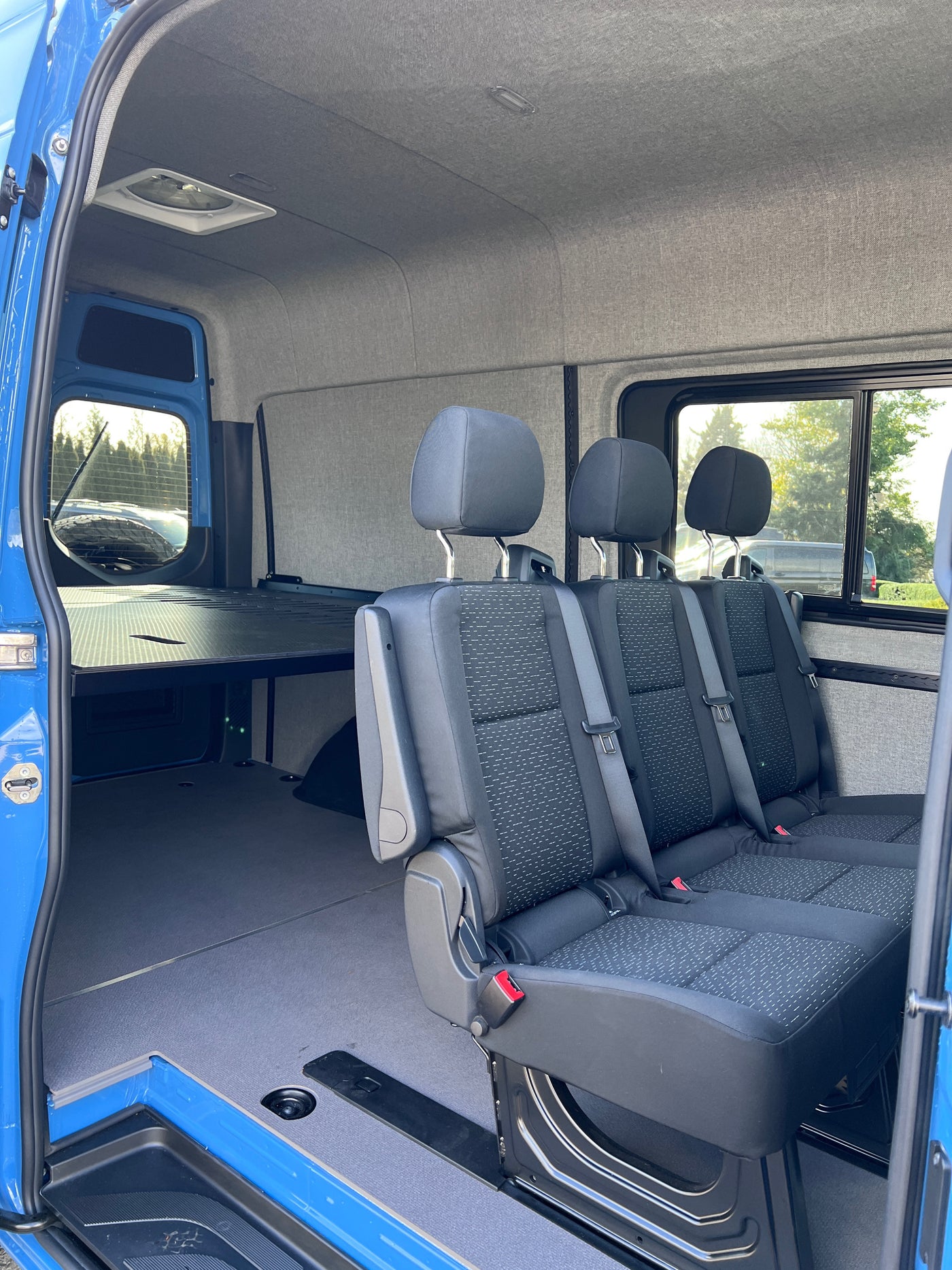Mercedes-Benz High Roof Sprinter Van 2500 4x4 - "Matanuska" — photo 8