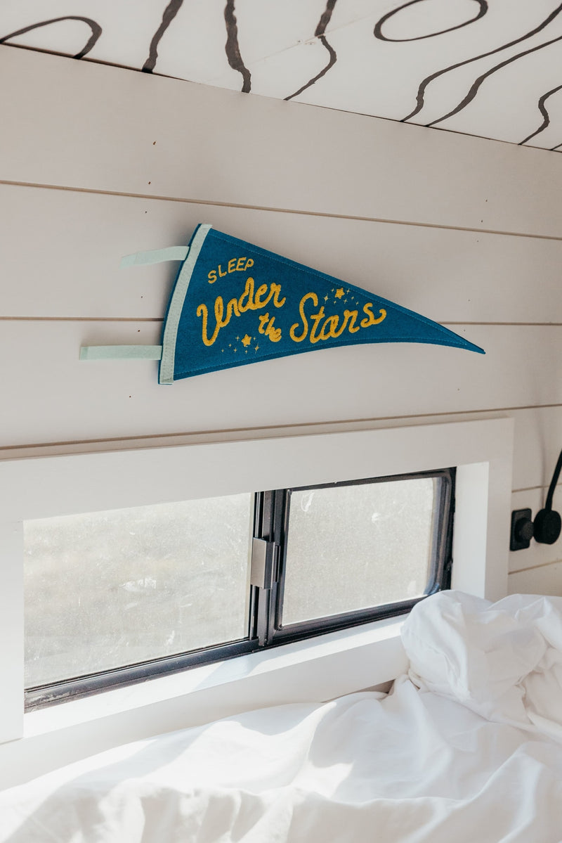  white shiplap walls — photo 13