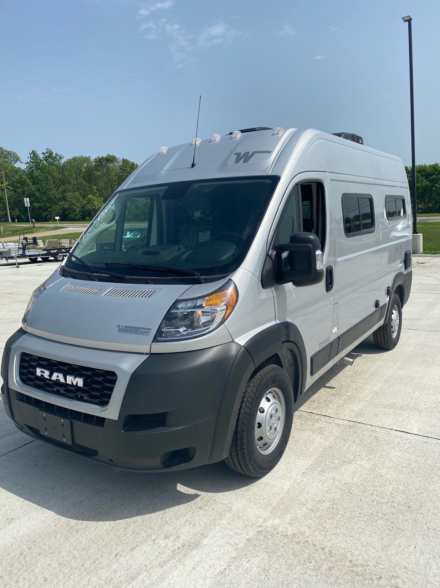 2023 Winnebago pocket Solis
