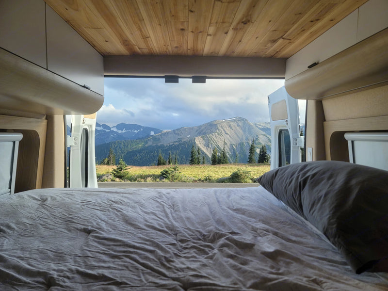 "Ramrod" 2022 Promaster, 3-4 days off grid! Hot shower! Luxury Amenities — photo 3
