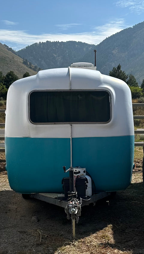 Lightweight Fiberglass Burro Trailer overland rental