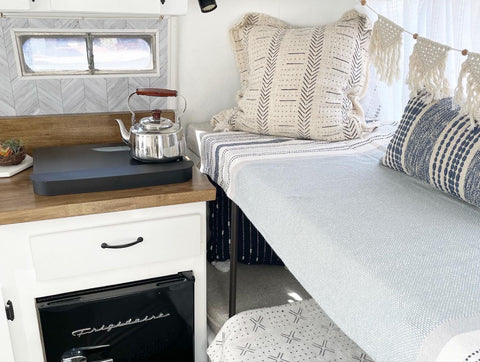 Jemma the Jewel - Completely renovated vintage camper trailer.  Lightweight — photo 5