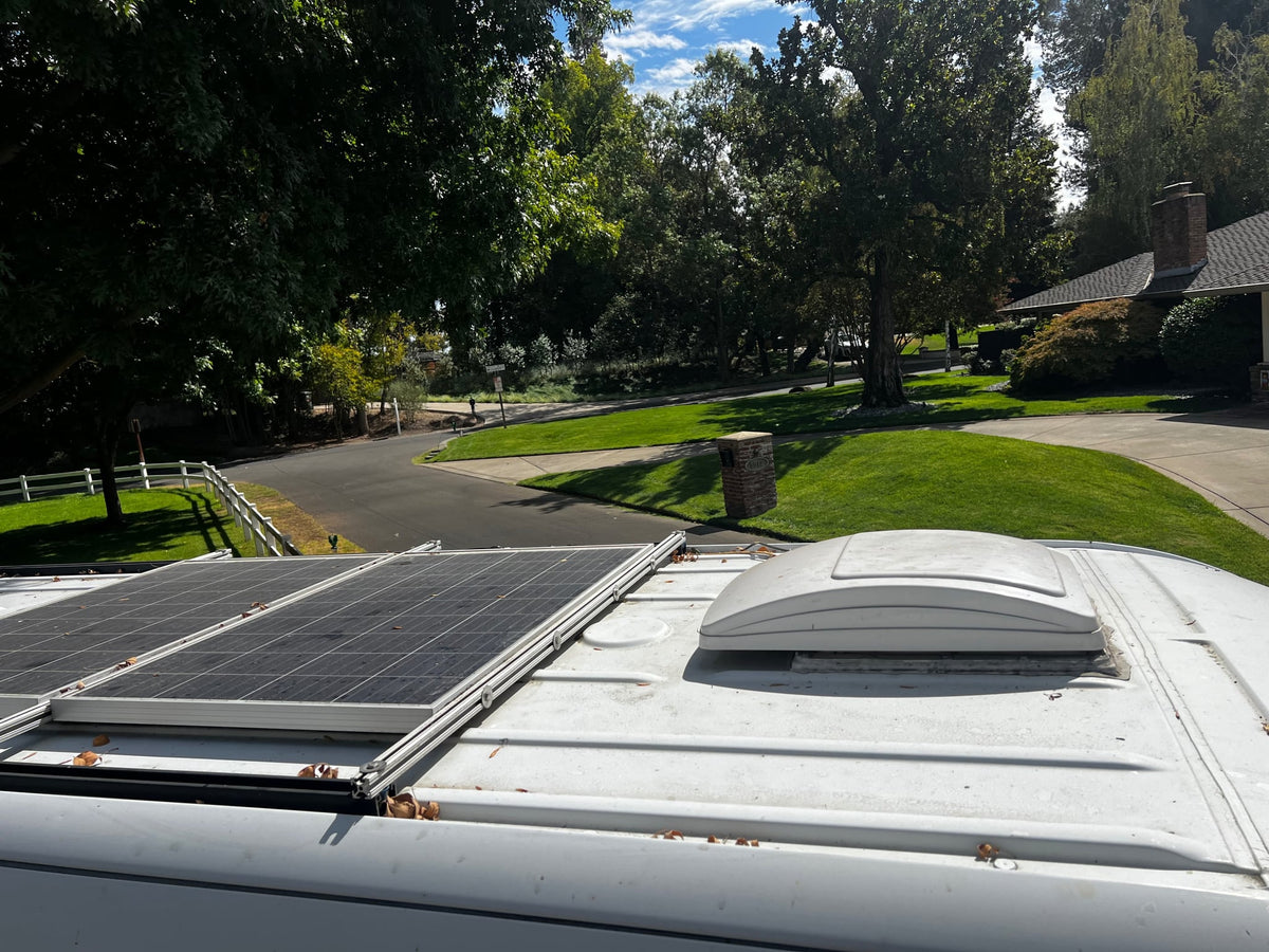  features unique contour graphics and Oregon plates — photo 5