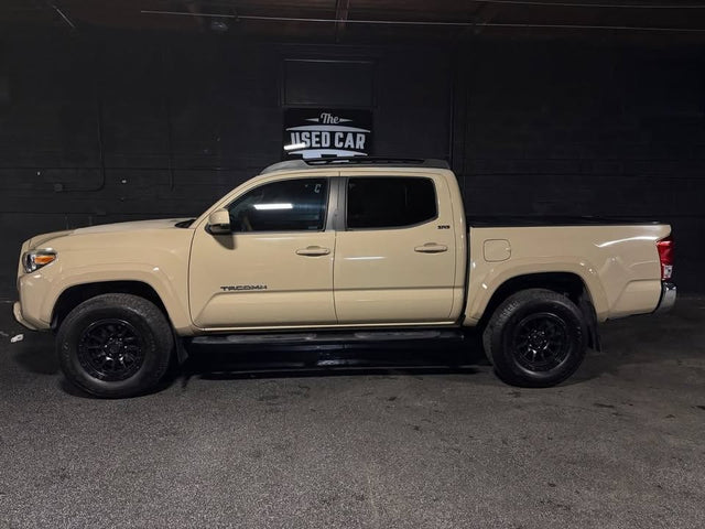2018 Toyota Tacoma SR5 — photo 2