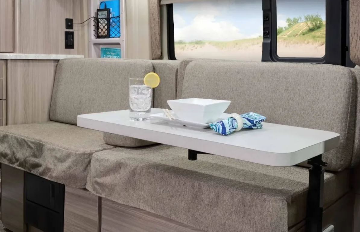 2023 Thor Scope 18M- Camper Van — photo 14
