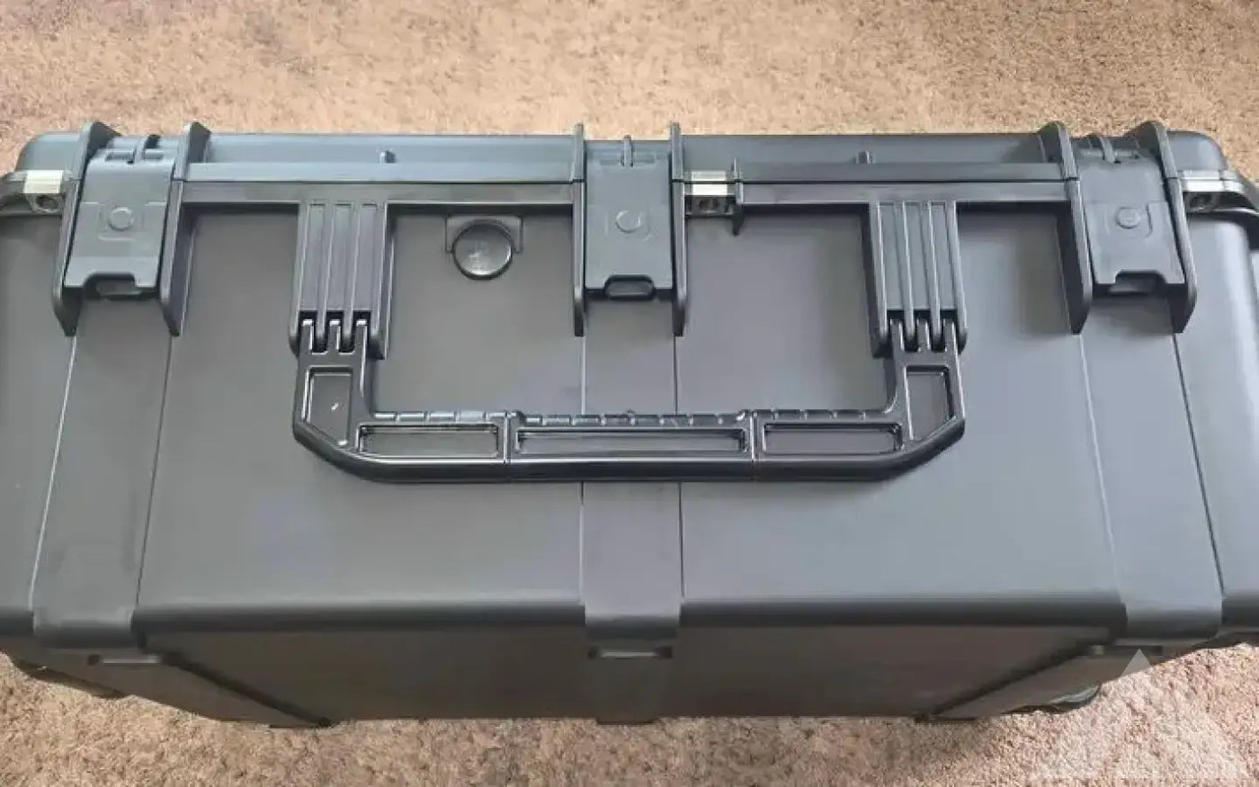 SKB Case - large -Over 50% OFF!! — new cases & cargo boxes for sale (photo 2) — photo 2
