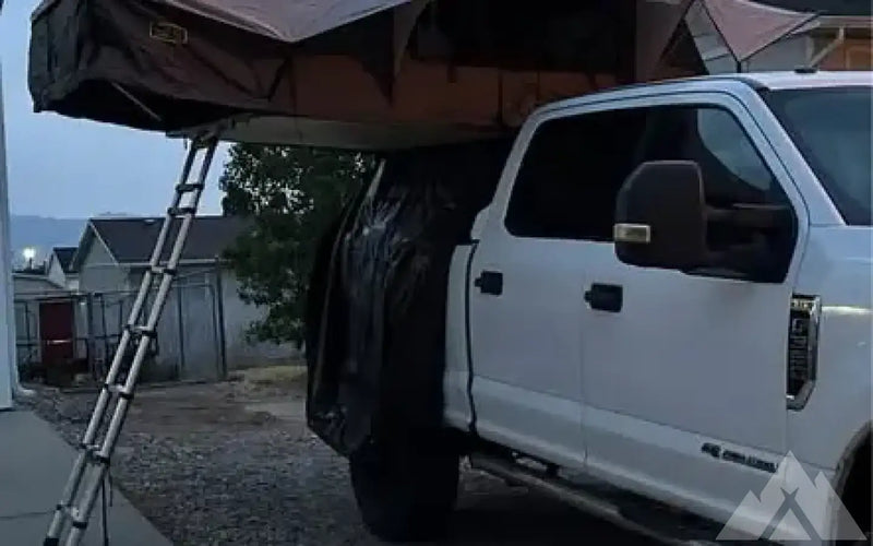 Smittybilt Gen 2 Overlander XL Roof Top Tent — used rooftop tents for sale (photo 2) — photo 2