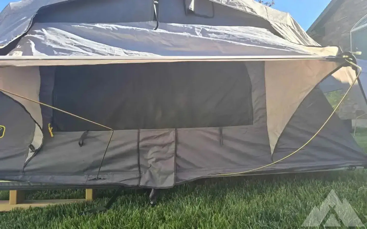 SmittyBilt Overland GEN2 Tent STD - SB2583 — used rooftop tents for sale (photo 7) — photo 7