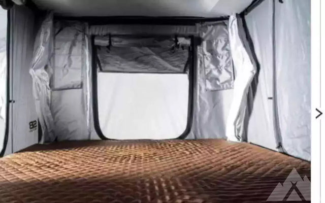 Smittybilt overlander hard shell tent — photo 3