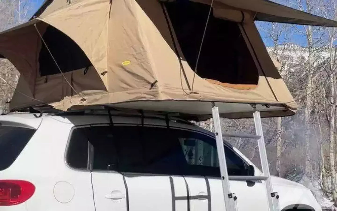 Smittybilt Overlander Roof Top Tent - LIKE NEW — used rooftop tents for sale (photo 2)