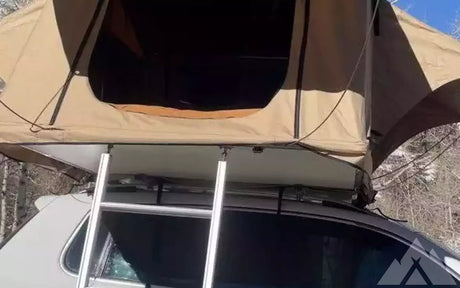 Smittybilt Overlander Roof Top Tent - LIKE NEW — used rooftop tents for sale (photo 3)