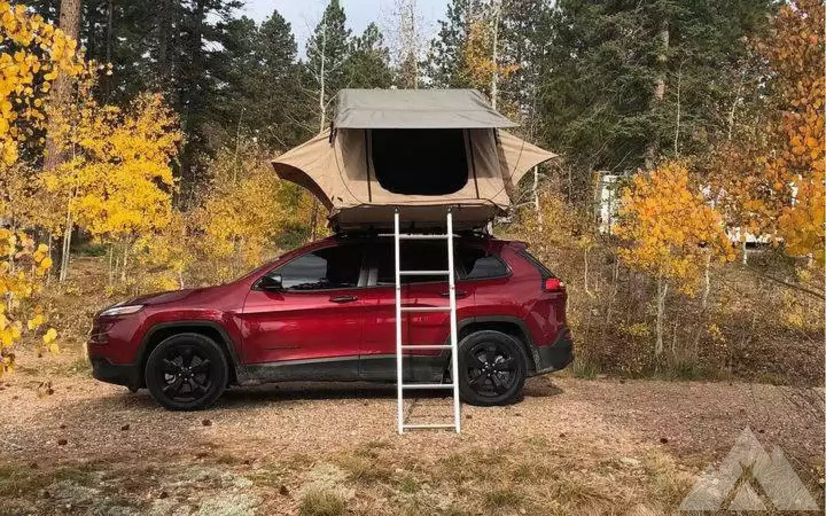 Smittybilt Overlander Roof Top Tent — used rooftop tents for sale