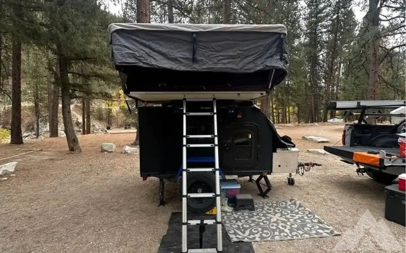 Smittybilt XL 4 Person Rooftop Tent — used rooftop tents for sale (photo 5)