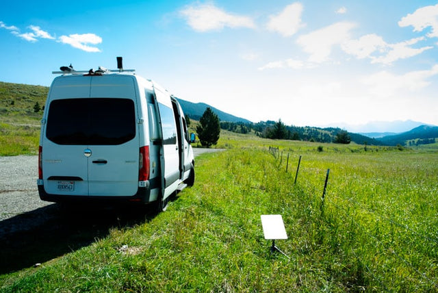 Fun Sprinter indoor shwer, toilet, bike stow, 20mpg, Starlink Internet avbl — photo 2