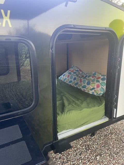  rugged camper — photo 9