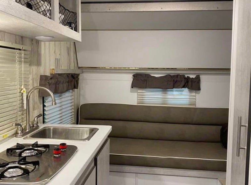  ideal for rv rental. Features outdoor graphics — photo 6