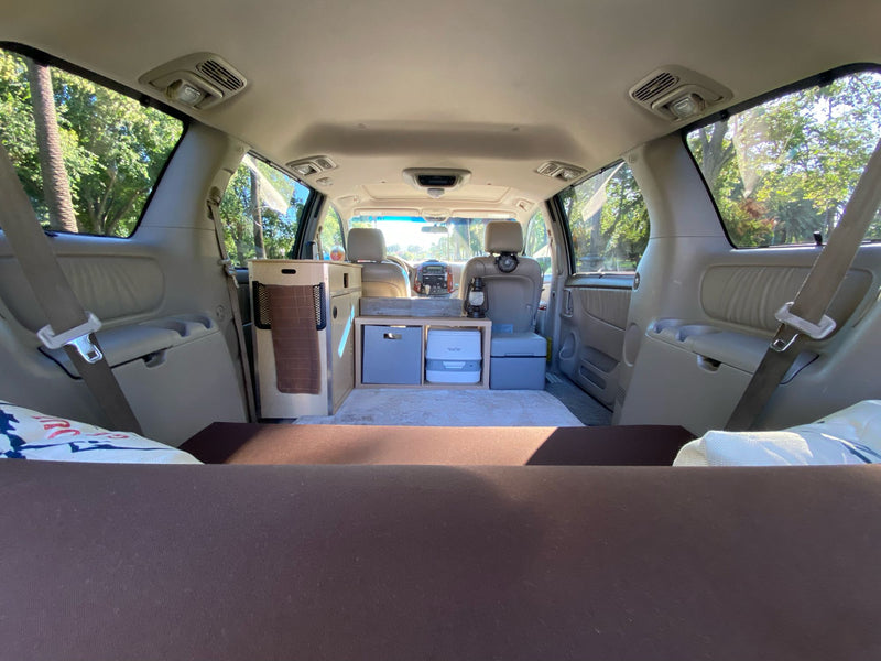 Micro-Camper includes all the camp gear. Perfect couple's adventure getaway — photo 5