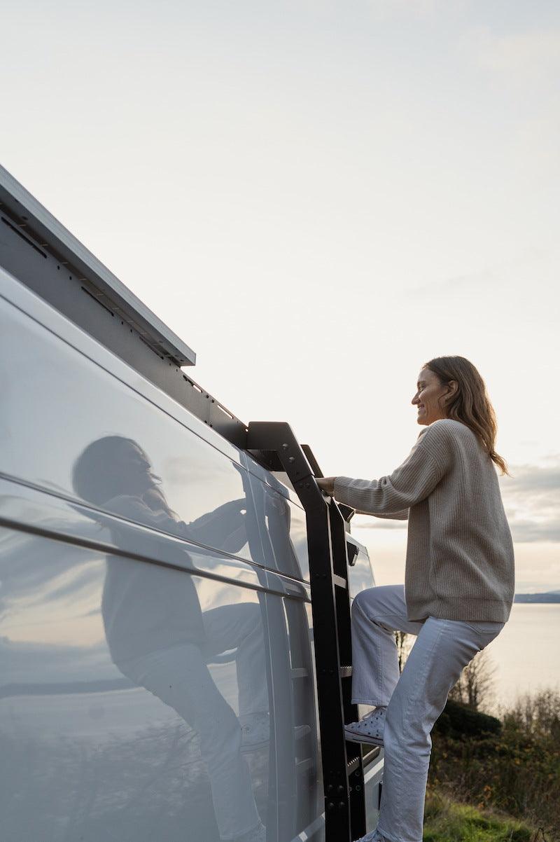 Custom Built Luxury Home On Wheels!