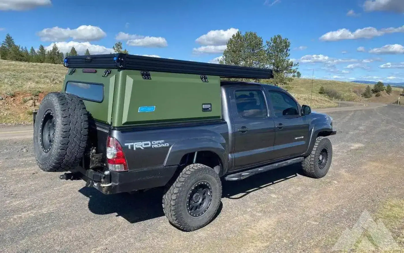 Super pacific X1 camper for Short bed 5.5’ — used for sale in Longmont, CO (photo 2) — photo 2